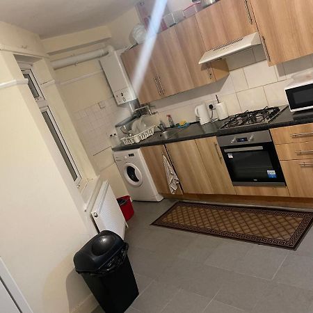 Redbridge Welcome To Your New Home. מראה חיצוני תמונה