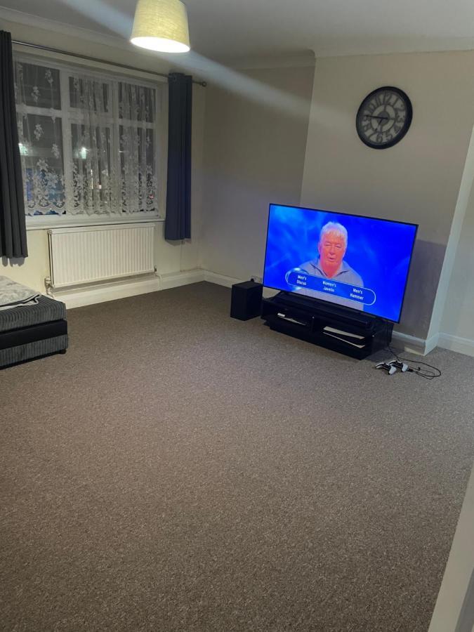 Redbridge Welcome To Your New Home. מראה חיצוני תמונה