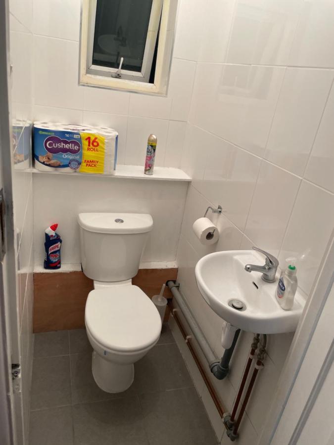 Redbridge Welcome To Your New Home. מראה חיצוני תמונה